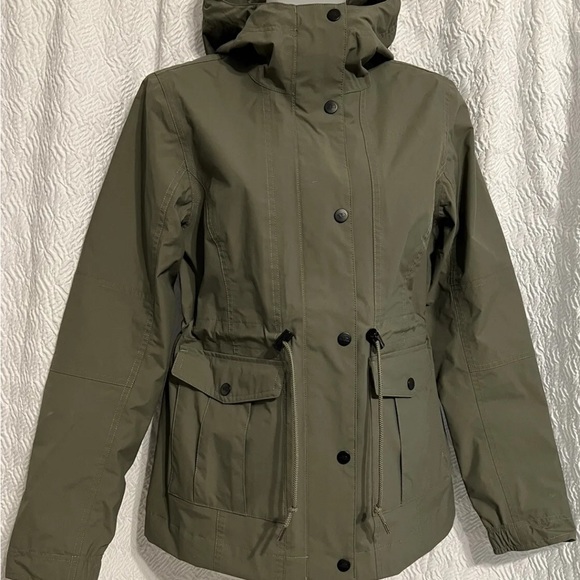 The North Face Zoomie Hooded Taupe Green Women’s Weatherproof Rain Jacket Sz SM - Picture 4 of 7